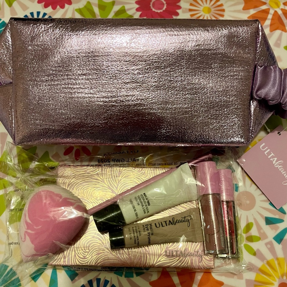 Ulta Beauty 8 piece makeup kit. NWT.